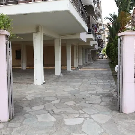 Appartamento Luxury Flat In With Free Parking, 2' Mins From The Beach! *