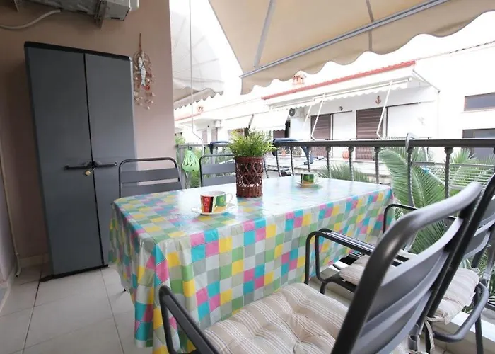 Apartmán Luxury Flat In With Free Parking, 2' Mins From The Beach! *