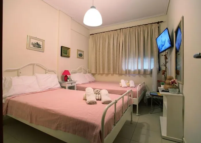 Luxury Flat In With Free Parking, 2' Mins From The Beach! Apartmán