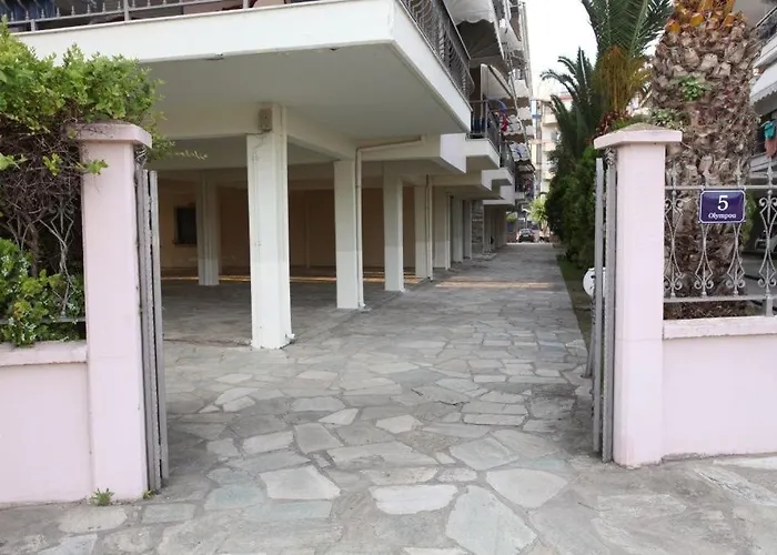 Apartmán Luxury Flat In With Free Parking, 2' Mins From The Beach! *