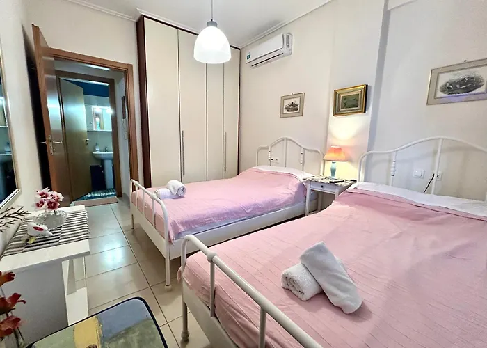 Apartmán Luxury Flat In With Free Parking, 2' Mins From The Beach! *