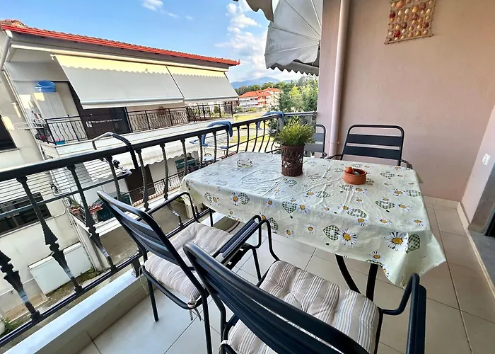 Apartmán Luxury Flat In With Free Parking, 2' Mins From The Beach!